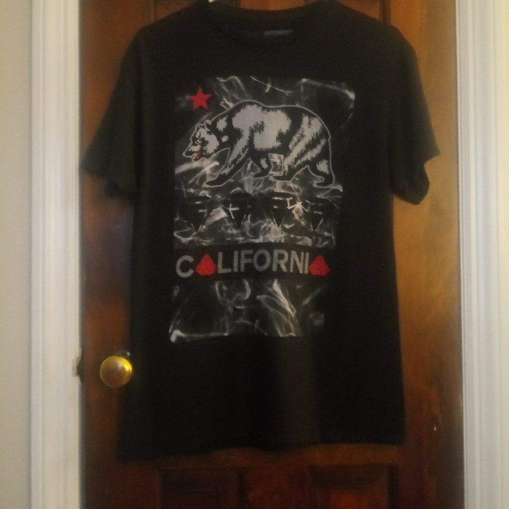 Sole addiction tee with bear